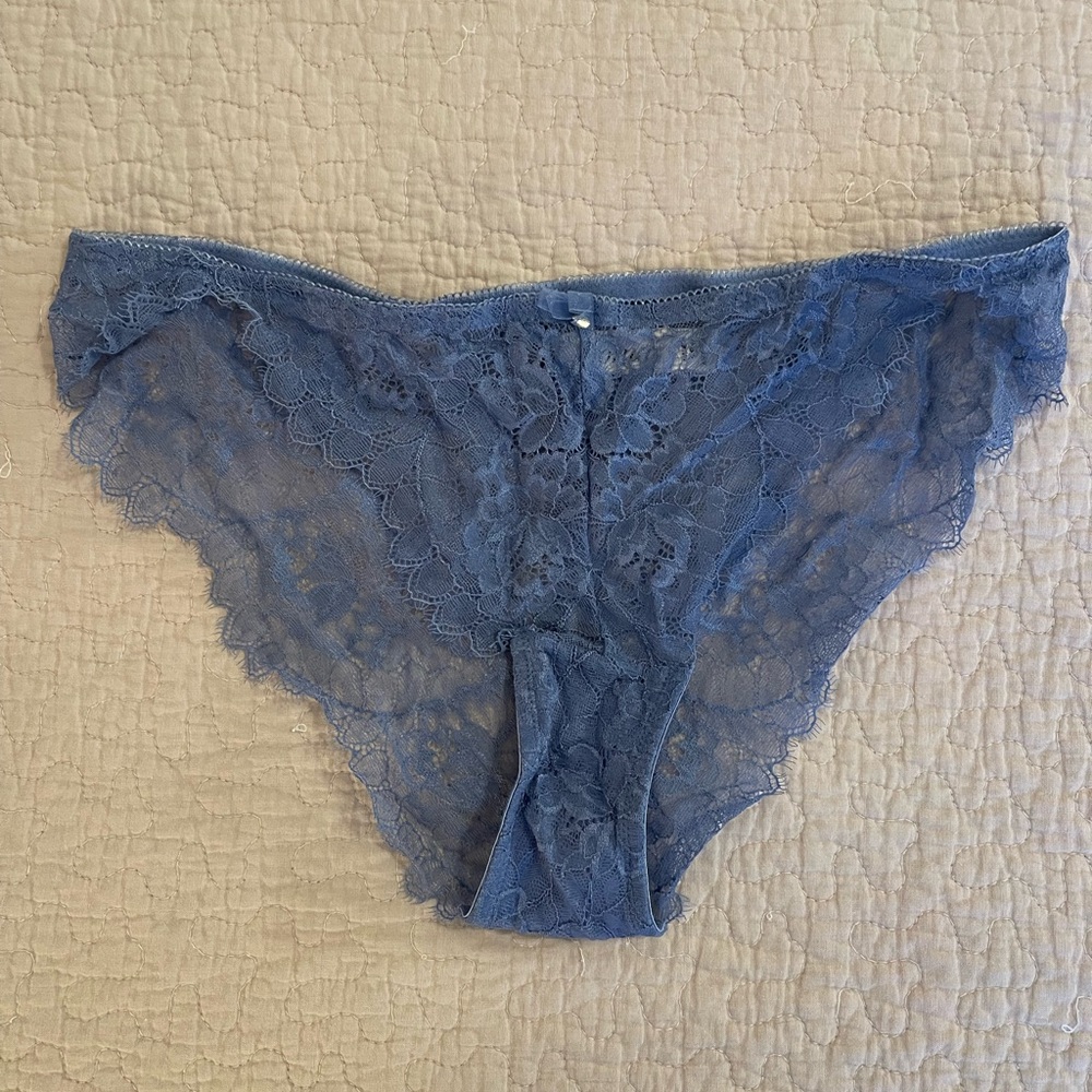 Soma Blue Lace breathtaking cheeky bikini. Medium